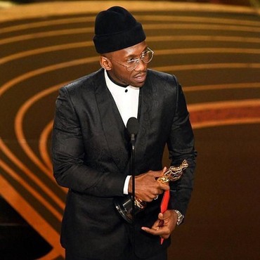 Ada yang Terpikat Bacaan Al Quran, 3 Artis Hollywood Mantap Jadi Mualaf