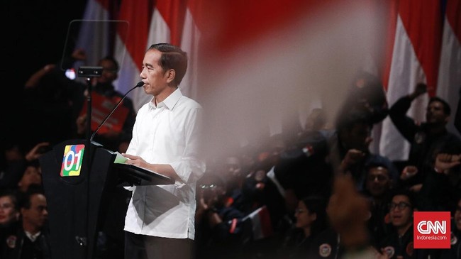 Ketua Tim Kampanye Daerah (TKD) Jatim untuk Jokowi-Ma'ruf, Machfud Arifin menduga insiden itu sebagai bentuk ketakutakan kubu lawan, Prabowo-Sandi.