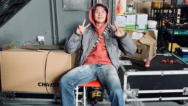 4 Sisi Lain RM BTS yang Bikin Penggemar Klepek-klepek