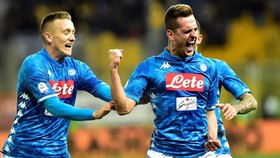 Napoli Belum Putus Asa Lawan Arsenal