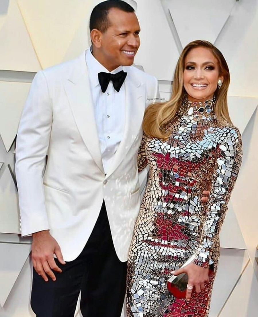 Jennifer Lopez dan Alex Rodriguez 5 Pasangan Seleb Dunia Yang Hadiri Oscar 2019. Berikut nama-namanya