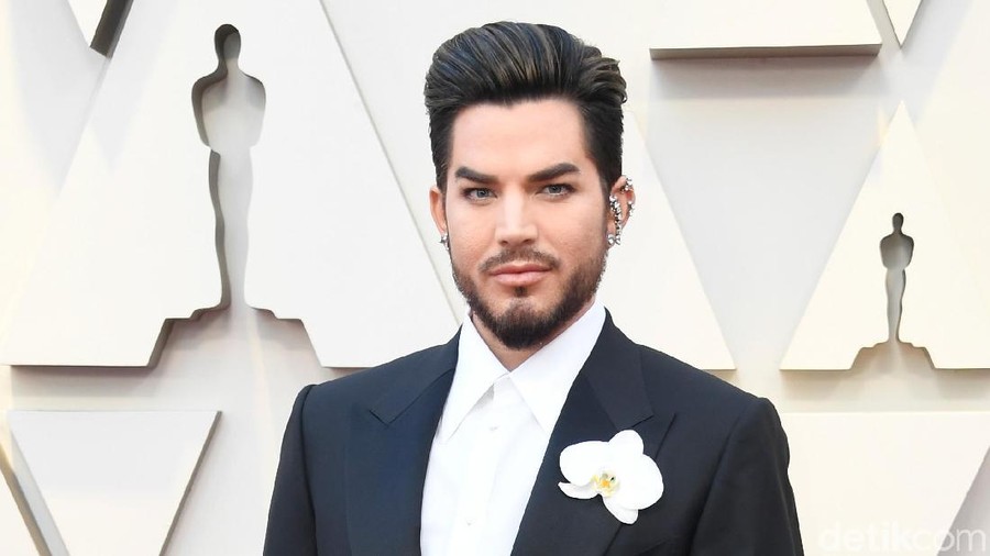 Adam Lambert HOLLYWOOD, CALIFORNIA - FEBRUARY 24: Adam Lambert attends the 91st Annual Academy Awards at Hollywood and Highland on February 24, 2019 in Hollywood, California. (Photo by Frazer Harrison/Getty Images)