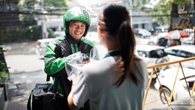 Tips Aman dan Tetap Kenyang Meski di Rumah bareng GrabFood