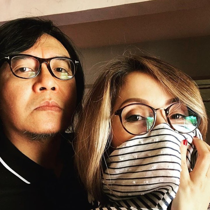 <p>Hmm, kira-kira ini pose apa ya, Bun? (Foto: Instagram/ @vitta_dessy)  </p>