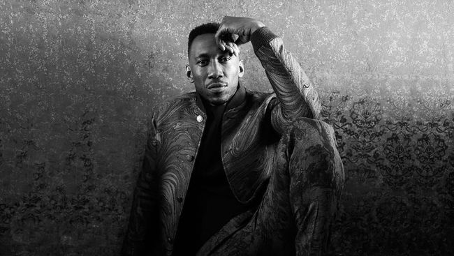 Ditentang Ibu Pendeta, Aktor Peraih Oscar Pilih Mualaf Usai Nangis Masuk Masjid