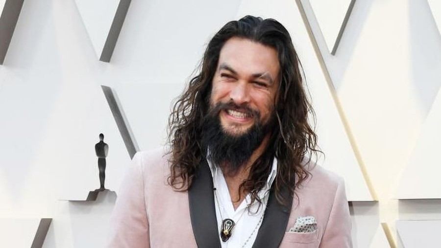PARK CITY, UT - JANUARY 26:  (L-R) Geoff Stults and Jason Momoa attend the 