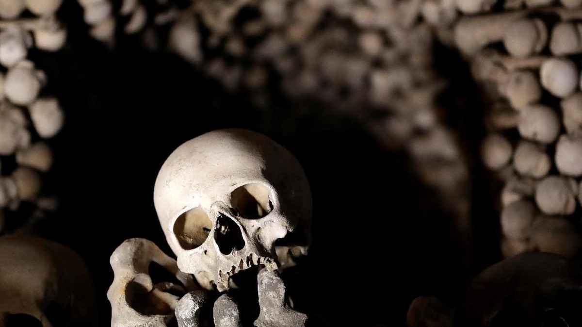 FOTO: Ratusan Tengkorak Direstorasi di Gereja Sedlec Ossuary