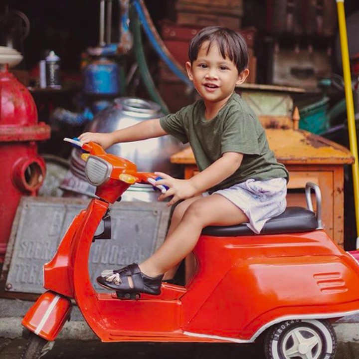 <p>Anak pertama Andien Aisyah dan Irfan Wahyudi (Ippe) sekarang genap berusia dua tahun lho, Bun. (Foto: Instagram/andienaisyah)</p>
