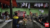 FOTO: Jejak Sejarah Stadion Voetbalbond Indonesische Jacatra Mengintip jejak sejarah terdapat lapangan sepak bola Voetbalbond Indonesische Jacatra (VIJ) yang menjadi cikal bakal kelahiran Persija Jakarta.