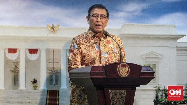 Menko Polhukam Wiranto menanggapi isu yang menyebut akan terjadi kerusuhan sebelum dan sesudah Pemilu 2019.