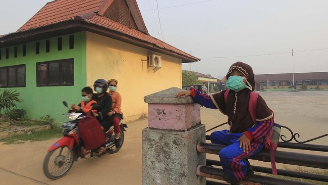 Dinas Kesehatan Sumatera Selatan mencatat periode Januari-Juni 2019, ada 274.502 orang terserang infeksi saluran pernafasan akut (ISPA) akibat karhutla.