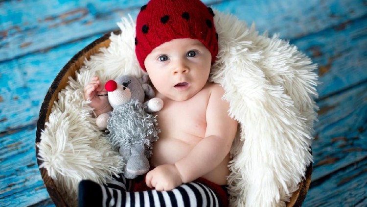 20 Inspirasi Nama Bayi Bermakna Sang Penakluk Bunda ingin sang buah hati tumbuh sebagai sosok pemberani, selalu tertantang menaklukkan sesuatu? Cek deretan nama berikut ya.