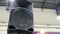 Sekeras Apa Suara Sound System Hajatan yang Bisa Merusak Telinga?