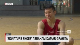 'Signature Shoes' Abraham Damar Grahita