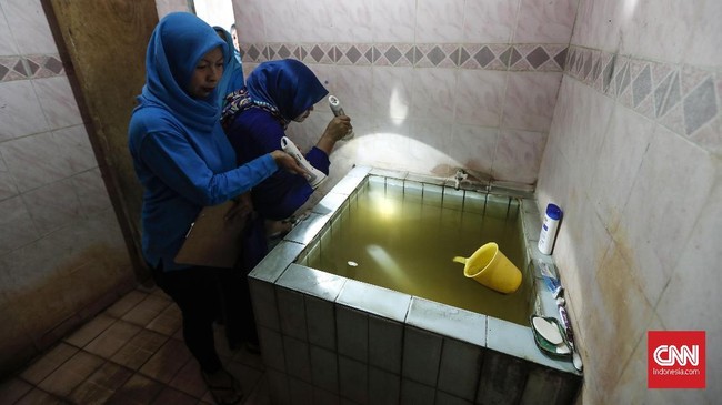 Kapolda Metro mengatakan bila ada warga yang belum vaksinasi Covid, ibu-ibu juru pemantau jentik yang menjadi relawan bisa langsung menjemput untuk divaksin.