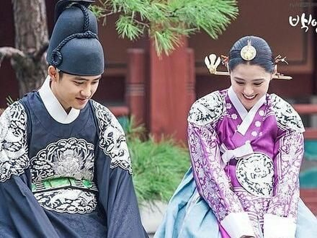 Serial drama Korea yang tayang di Trans TV&comma; 100 Days My Prince&comma; banyak menampilkan adegan mesra D&period;O EXO & Nam Ji-hyun&period; Berikut Insertlive sajikan foto-fotonya&period;