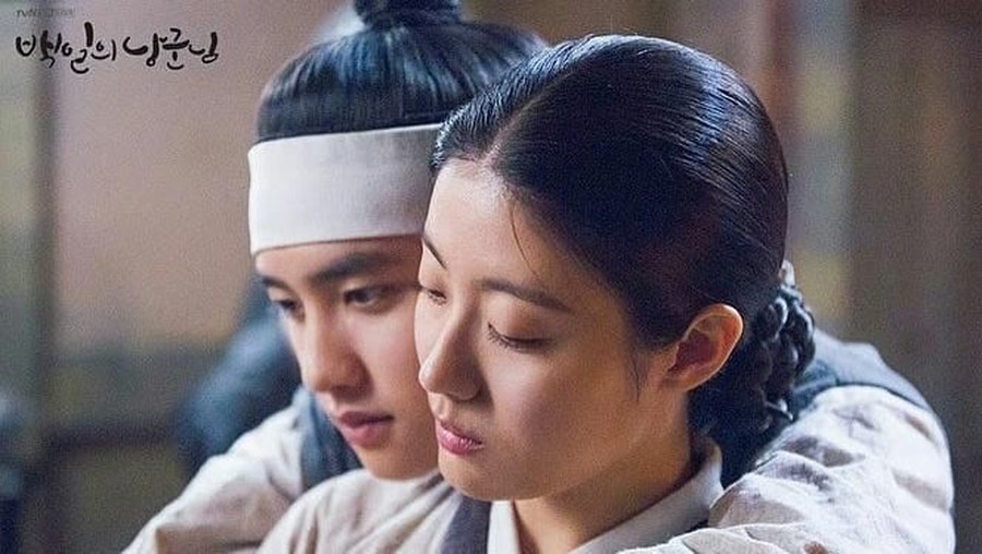 Selain D.O, Chen EXO juga ikut mensukseskan serial drama 100 Days My Prince dengan lagu pengiring Cherry Blossom Love Song.