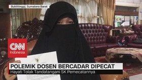 Polemik Dosen Bercadar Dipecat