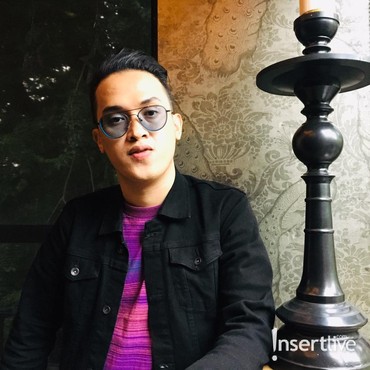 Sewindu 'Butiran Debu', Rijja Abbas Kembali ke Bermusik