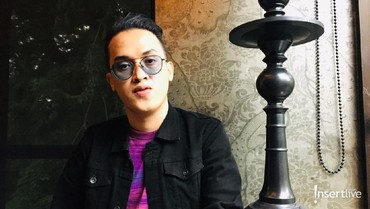 Sewindu 'Butiran Debu', Rijja Abbas Kembali ke Bermusik
