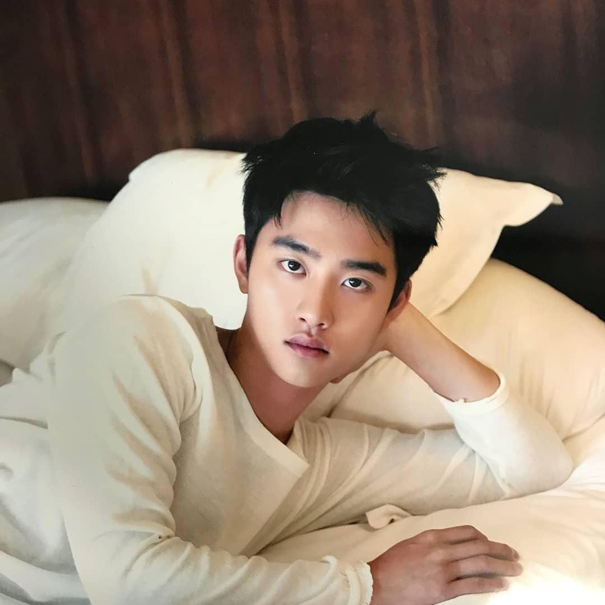 Do Kyung-soo atau D&period;O EXO sering kali tampil dengan expresi muka datar dalam beberapa fotonya&period; Berikut 6 ekspresi datar pemain drama 100 Days My Prince itu&period;