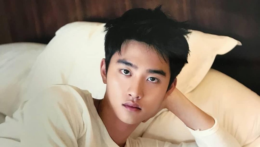 1. D.O EXO Lima aktor tampan Korea ini blak-blakan lebih memilih cinta daripada persahabatan.