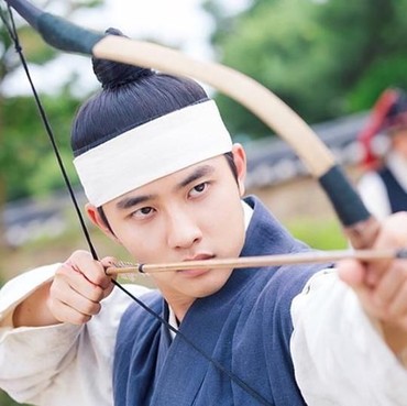 D.O EXO Ungkap Perbedaan Jadi Aktor & Musisi