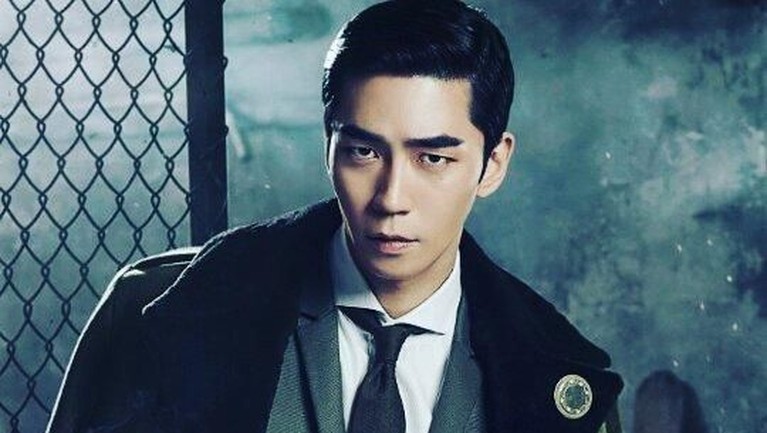 Sukses dengan perannya sebagai Kaisar Lee Hyukdi drama The Last Empress, seperti apa sih jejak karier Shin Sung-rok? Yang mau tahu simak yuk!