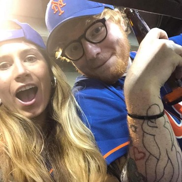 Nikah Diam-diam, Ed Sheeran Cuma Undang 40 Tamu