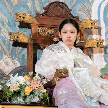 Agensi Tegaskan Jang Na Ra Tak Terkait Apa-apa Soal Mantan Staf yang Ditemukan Meninggal