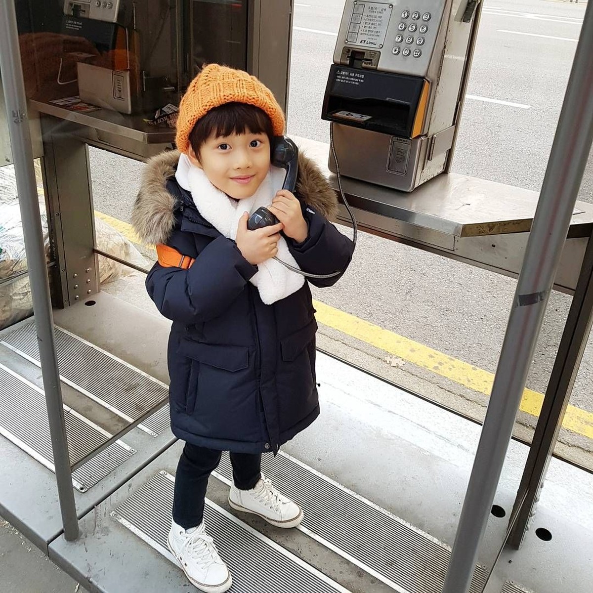 Oh Han Kyul berperan sebagai Na Dong Shik di serial drama The Last Empress&period; Berikut adalah penampilan keren Na Dong Shik&period;