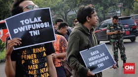 Debat Keempat di Tengah Kecemasan Bangkitnya Dwifungsi TNI