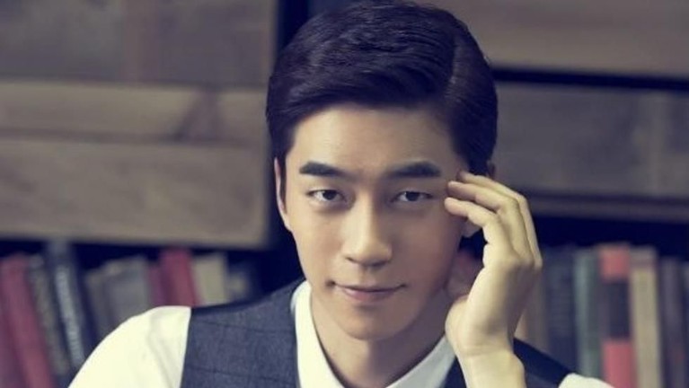 Sukses dengan perannya sebagai Kaisar Lee Hyukdi drama The Last Empress, seperti apa sih jejak karier Shin Sung-rok? Yang mau tahu simak yuk!