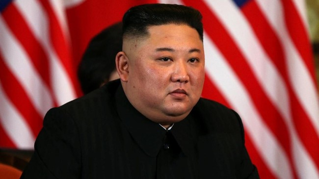 Pemimpin Tertinggi Korea Utara Kim Jong-un dilaporkan turut serta menginspeksi kapal selam baru, salah satu sistem persenjataan perang tercanggihnya.