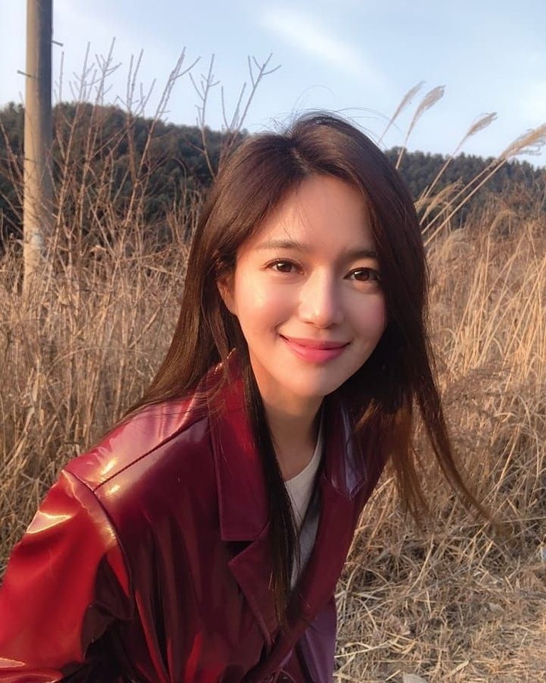 Lee Elijah, Si Cantik Antagonis di 'The Last Empress' Lee Elijah sukses membuat penonton ikut terhanyut dalam peran antagonisnya sebagai Min Yoo Ra di drama The Last Empress. Yuk, intip potret cantik Lee Elijah.