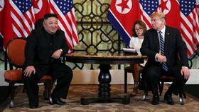 Trump dan Kim Jong-un Memulai Perundingan di Hanoi