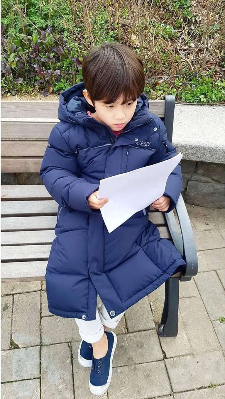 7 Gaya Keren Na Dong Shik 'The Last Empress' Oh Han Kyul berperan sebagai Na Dong Shik di serial drama The Last Empress. Berikut adalah penampilan keren Na Dong Shik.