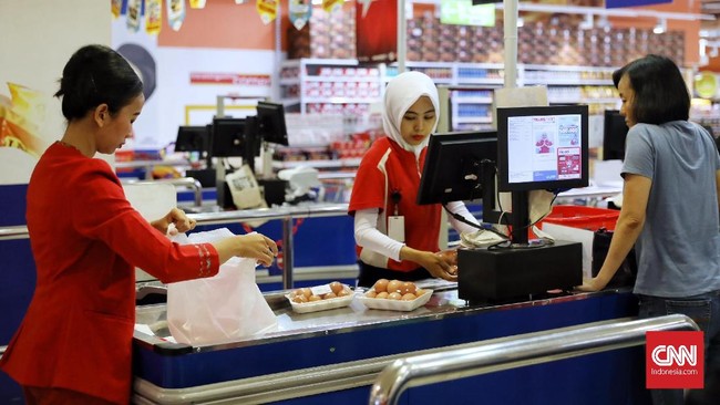 Bank Indonesia melansir Indeks Keyakinan Konsumen (IKK) September 2019 melemah dibandingkan bulan sebelumnya, yaitu dari 123,1 menjadi 121,8.