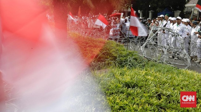 Komisioner KPU Wahyu mengatakan cuti kampanye presiden berbeda dengan kepala daerah. Jika presiden berkampanye, beberapa fasilitas negara masih melekat. 