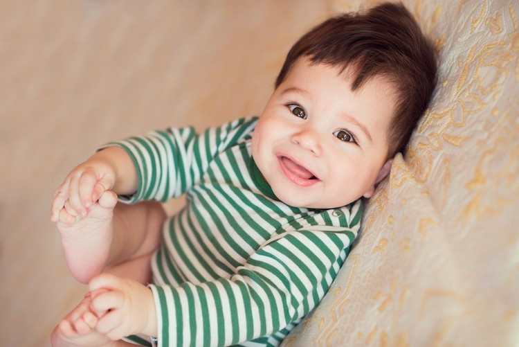 25 Inspirasi Nama Bayi Perempuan dari Buku Cerita Anak Nama karakter di buku cerita anak bisa jadi pilihan Bunda yang sedang mencari nama bayi buat si kecil. Mari simak daftarnya, Bun.