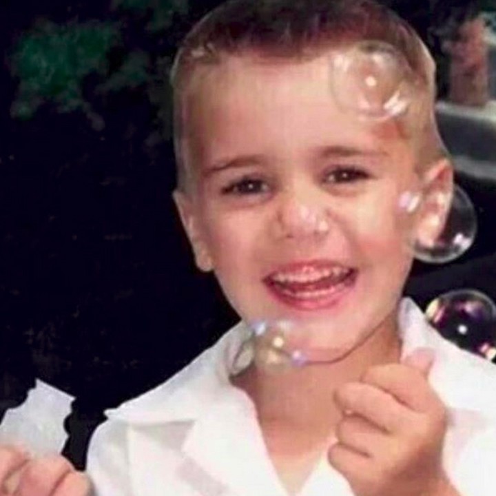 Hari ini, <a href="https://hot.detik.com/celeb/d-4429419/tiba-tiba-depresi-justin-bieber-tunda-resepsi-pernikahan-dengan-hailey?_ga=">Justin Bieber</a> berulang tahun ke-25 lho, Bun! Selamat ulang tahun ya Justin! (Foto: Instagram @justinbieber)