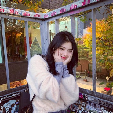 Ini Foto Han So Hee Merokok dan Bertato yang Jadi Sorotan