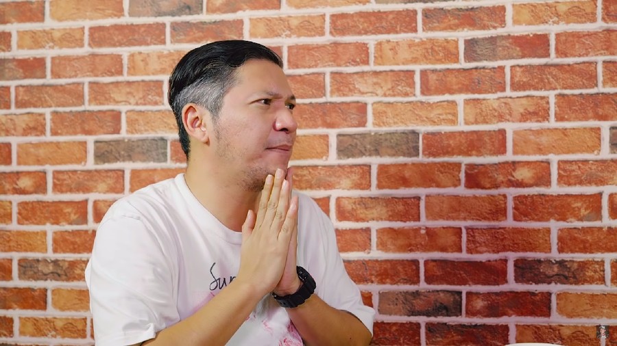 Siapkah Gading Marten Jika Gisella Anastasia Nikah Lagi? Resmi bercerai, apakah Gading Marten siap jika kelak Gisella Anastasia menikah lagi? Ini jawabannya.