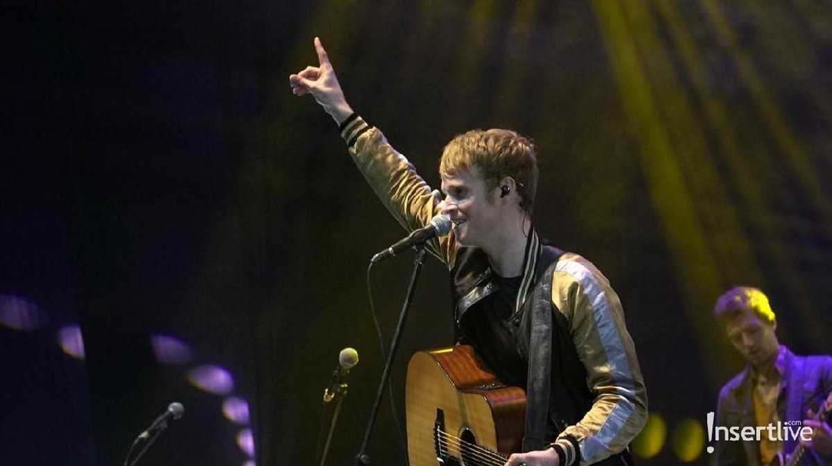 Kodaline sukses menggelar konser di Istora Senayan Jakarta pada Jumat &lpar;1&sol;3&rpar; malam&period; Ribuan fans Kodaline larut dalam konser bertajuk Politics of Living Tour&period;