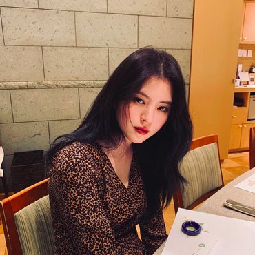 Pesona Han So Hee, Si Cantik Mantan Kekasih T.O.P Big Bang