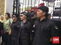 Massa Tandingan Apel Siaga Umat Berunjuk Rasa di Depan KPU