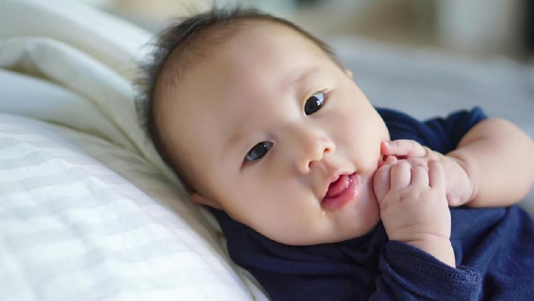 Ingin anak kelak jadi sosok yang adil? Tak ada salahnya harapan itu Bunda sematkan di nama bayi yang dipilih saat si kecil lahir.