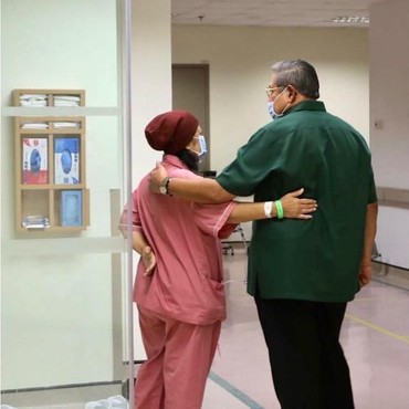 Haru! Permintaan Terakhir SBY Sebelum Ani Yudhoyono Dimakamkan