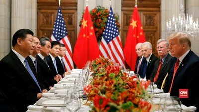 Perang Dagang AS-China Pukul Harga Minyak Dunia Jatuh