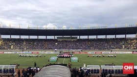 Bobotoh Soraki Perwakilan PSSI di Pembukaan Piala Presiden